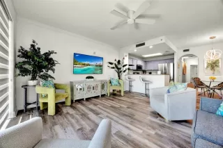 Photo #4: O6306259 Listing