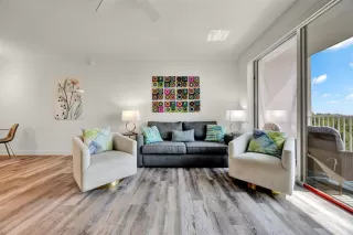 Photo #6: O6306259 Listing