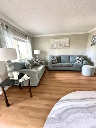 Photo #5: O6306304 Listing 