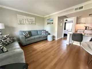 Photo #6: O6306304 Listing 