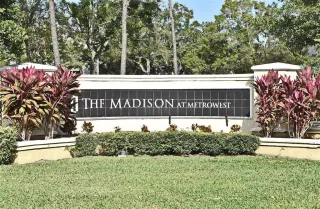 Photo #6: O6306392 Listing