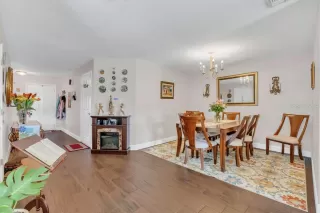 Photo #6: O6307097 Listing 