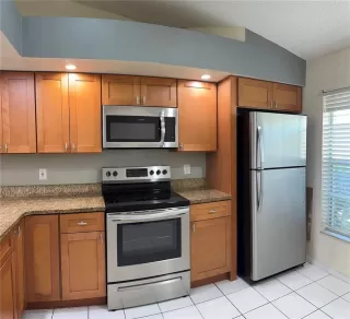 Photo #3: O6307474 Listing