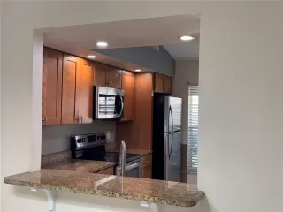 Photo #5: O6307474 Listing