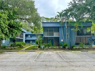 Click for more information on MLS # O6307549 : 2349 OAK PARK WAY UNIT 107 More Details about MLS # O6307549 : 2349 OAK PARK WAY UNIT 107