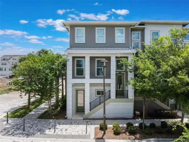 MLS: O6307971 Condo For Sale