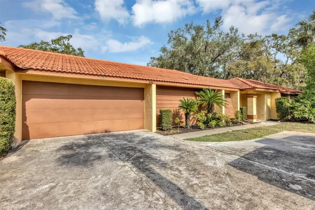 MLS: O6308014 Condo For Sale