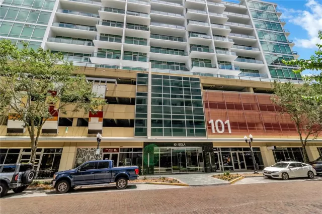 MLS: O6308064 Condo For Sale