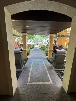 Photo #3: O6308513 Listing