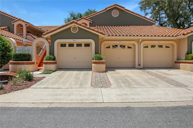MLS: O6308766 Condo For Sale