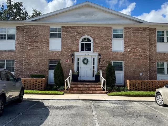 MLS: O6308869 Condo For Sale