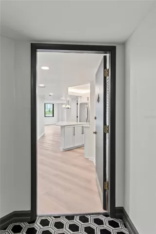 Photo #1: O6308943 Listing