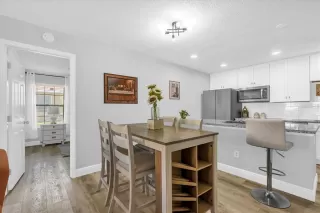 Photo #4: O6308987 Listing