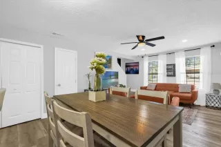 Photo #5: O6308987 Listing