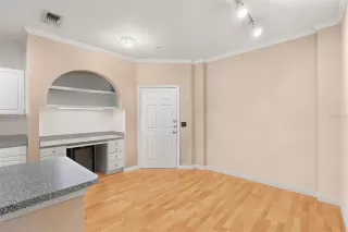 Photo #4: O6309094 Listing 