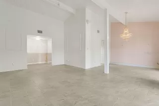 Photo #6: O6309343 Listing 