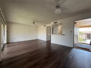 Photo #3: O6309490 Listing