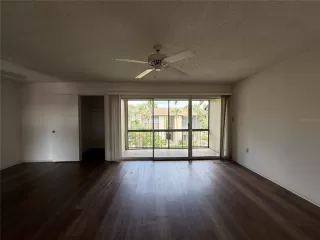 Photo #4: O6309490 Listing