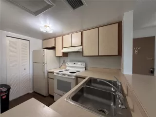 Photo #5: O6309490 Listing