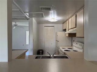 Photo #6: O6309490 Listing