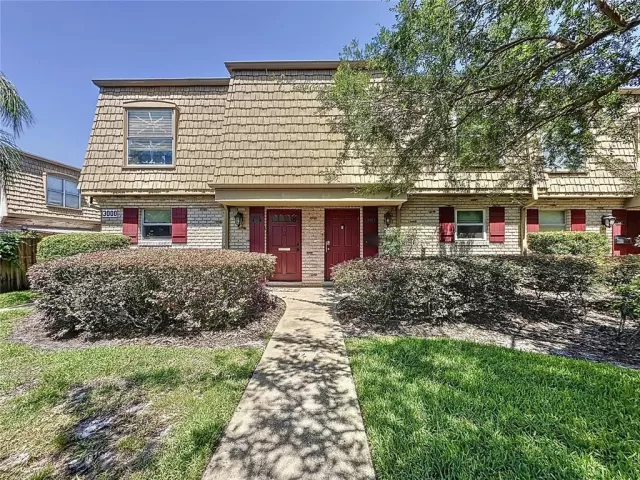 MLS: O6309831 Condo For Sale
