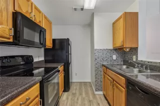 Photo #5: O6310080 Listing 