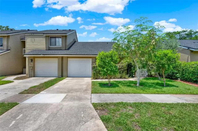 MLS: O6310191 Condo For Sale