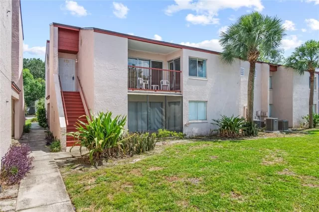 MLS: O6310318 Condo For Sale