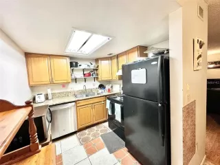 Photo #6: O6310549 Listing