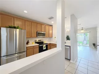 Photo #5: O6310739 Listing