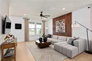 Photo #5: O6310765 Listing 