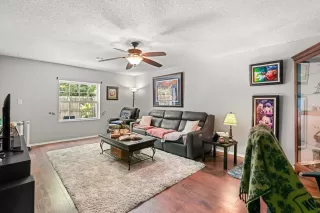 Photo #3: O6311050 Listing 