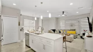 Photo #6: O6311372 Listing