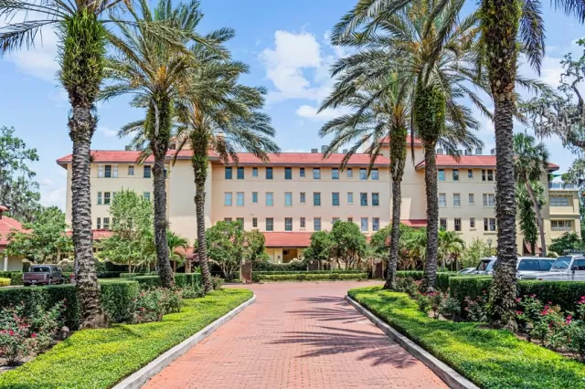 MLS: O6311504 Condo For Sale