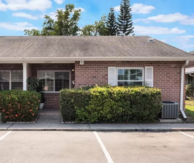 MLS: O6311828 Condo For Sale