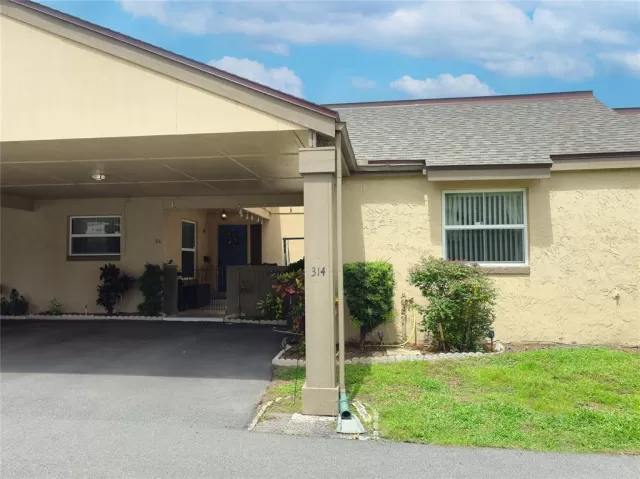 MLS: O6312143 Condo For Sale