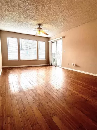 Photo #5: O6312336 Listing 