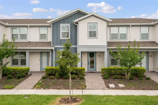 MLS: O6313330 Condo For Sale