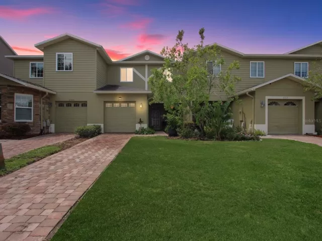 MLS: O6314238 Condo For Sale