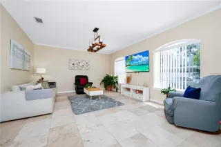 Photo #4: O6314529 Listing