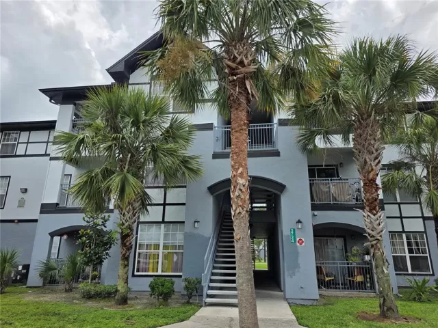 MLS: O6314627 Condo For Sale