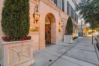 Photo #1: O6314856 Listing