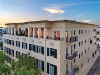 Photo #5: O6314856 Listing