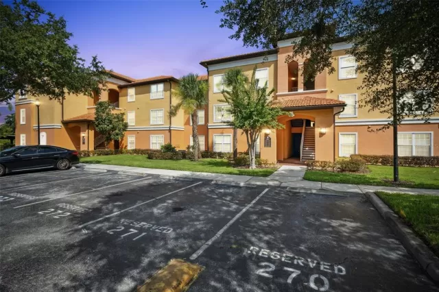 MLS: O6315171 Condo For Sale