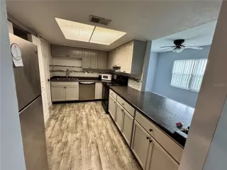 Photo #4: O6315414 Listing 