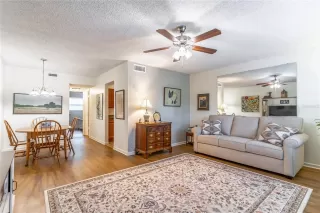 Photo #4: O6315656 Listing