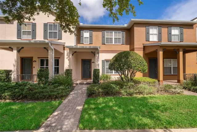 MLS: O6316427 Condo For Sale