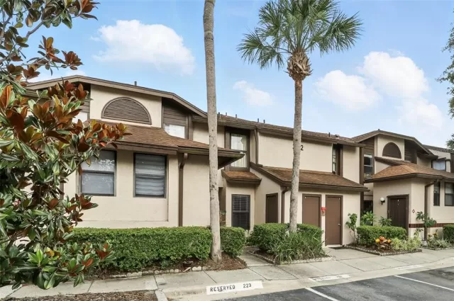 MLS: O6316523 Condo For Sale