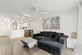 Photo #3: O6316523 Listing 