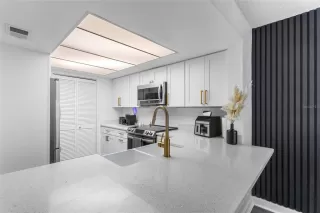 Photo #3: O6316618 Listing 